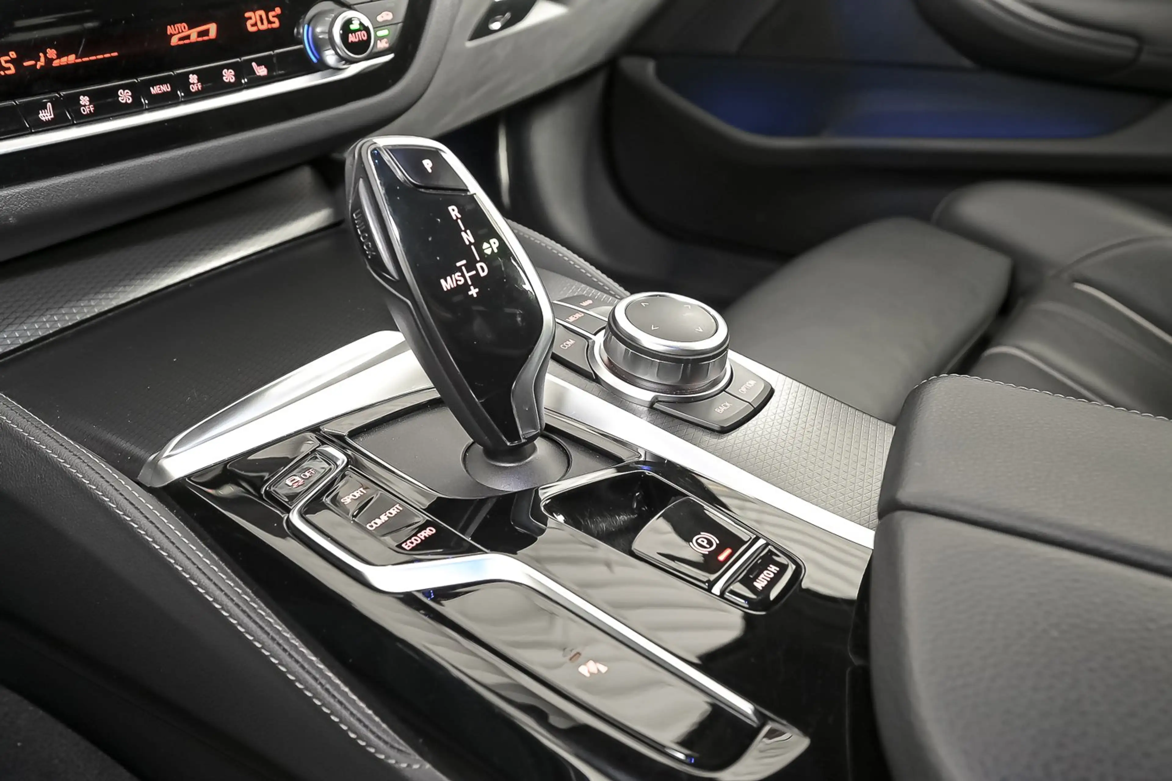 BMW 518 d Touring M-Sportpakket — photo 12