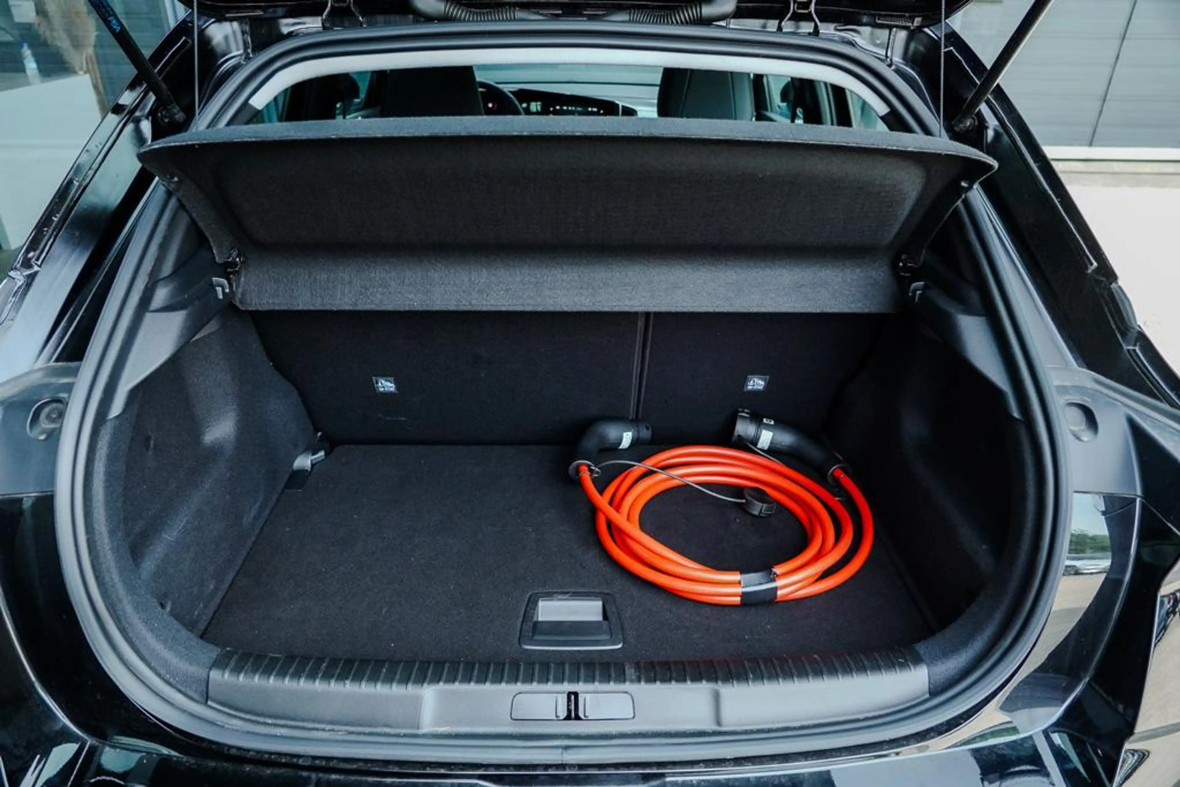 Opel Mokka-E Electric Edition 50 kWh / Warmtepomp / Zwart Metal — photo 9