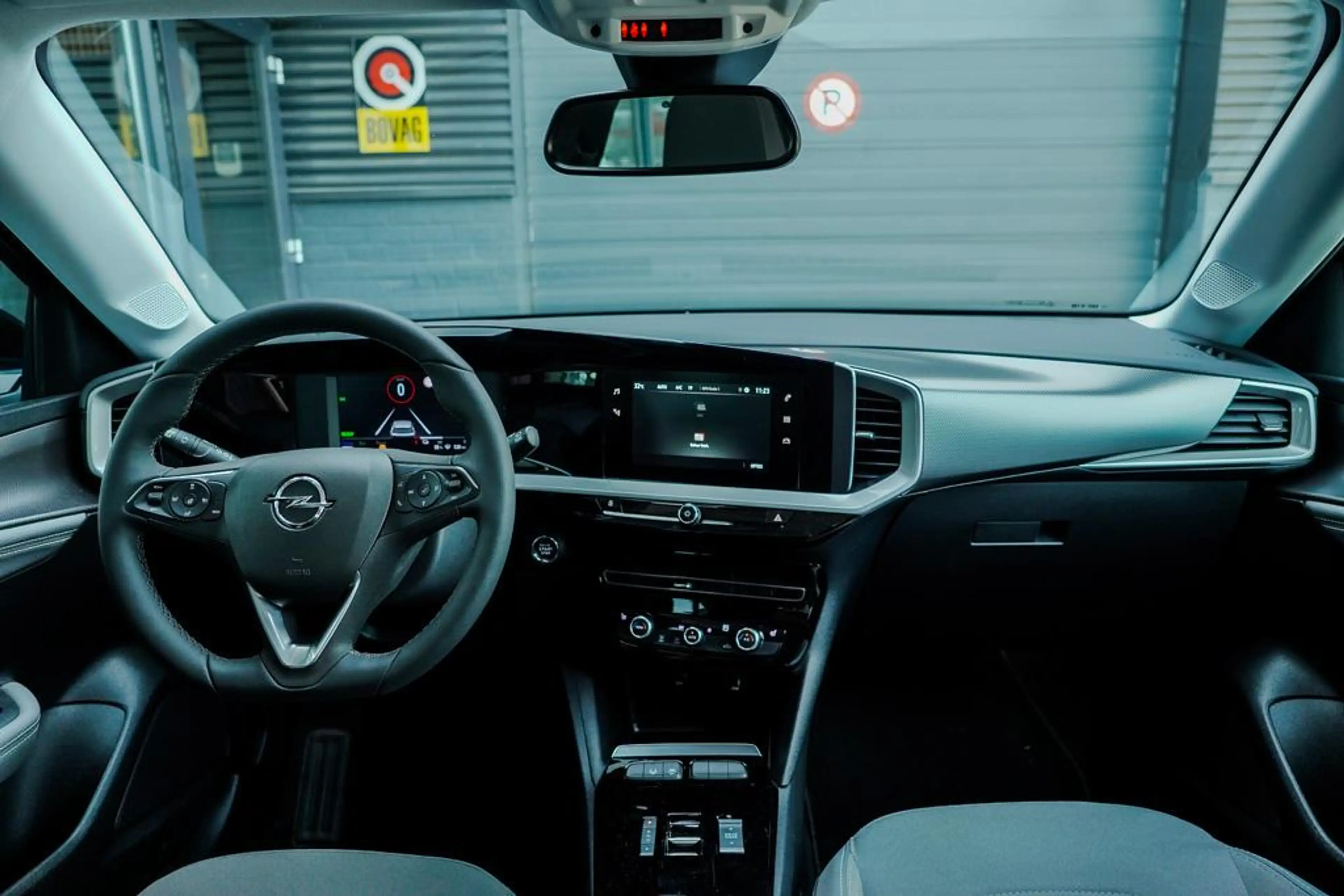 Opel Mokka-E Electric Edition 50 kWh / Warmtepomp / Zwart Metal — photo 7