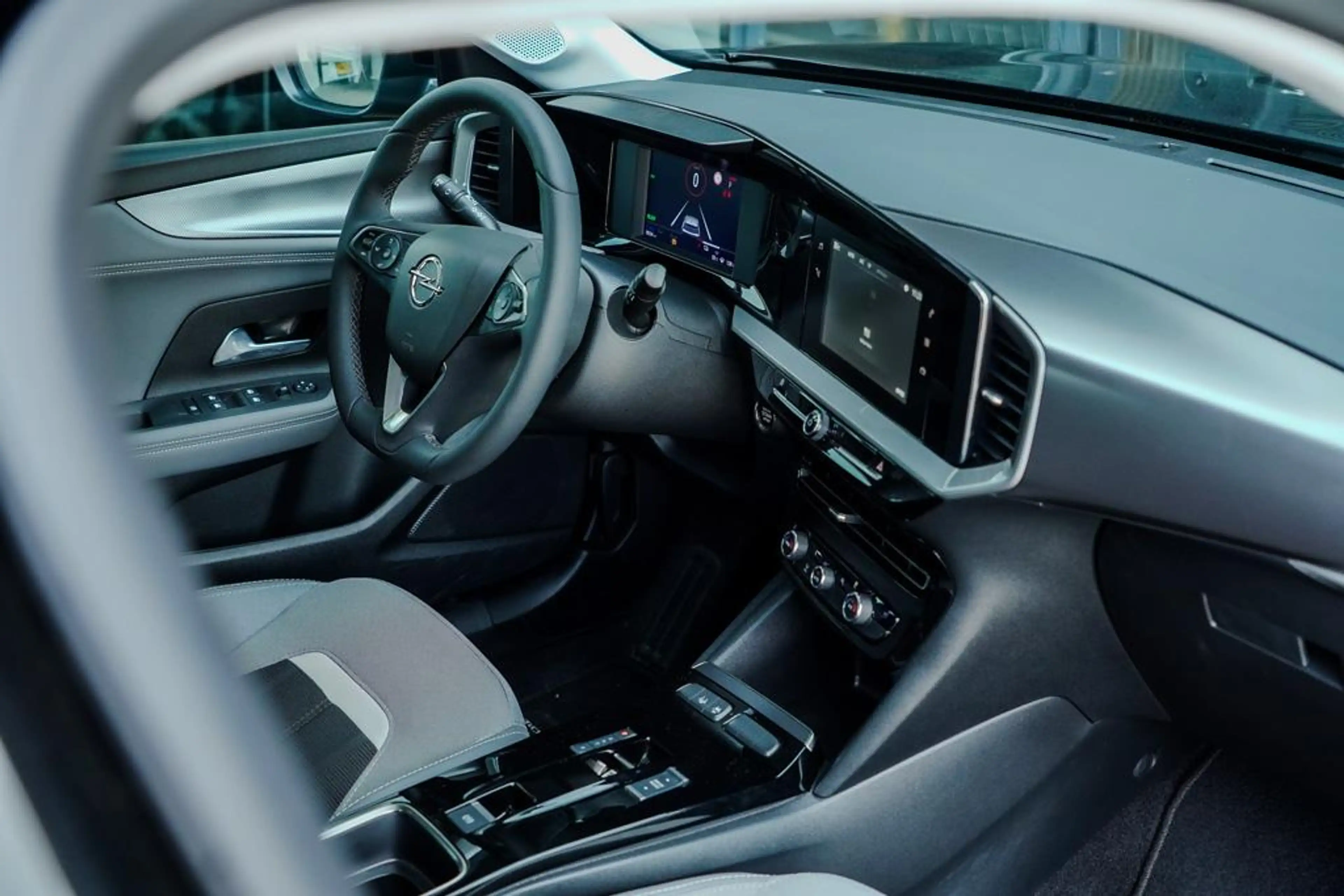 Opel Mokka-E Electric Edition 50 kWh / Warmtepomp / Zwart Metal — photo 36