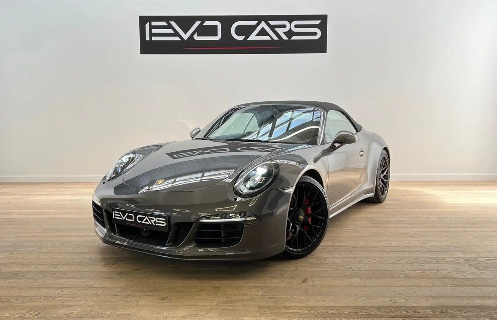 Porsche 911 991.1 Carrera 4 GTS Cabriolet PDK / Caméra / Bose  Gris - 2