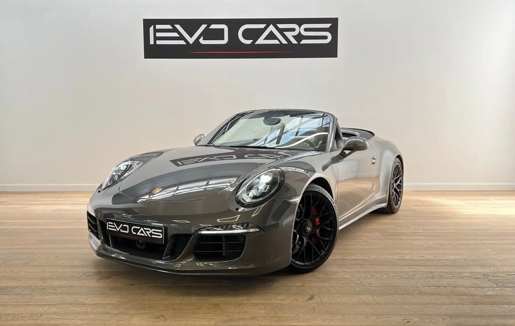 Porsche 911 991.1 Carrera 4 GTS Cabriolet PDK / Caméra / Bose  Gris - 1
