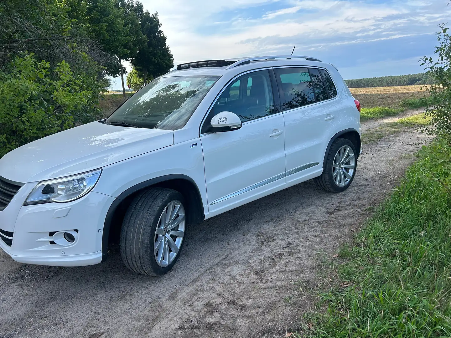 Volkswagen Tiguan LESEN! ALLES NEU!Tiguan 2.0 TSI 4Motion R-Line Weiß - 2