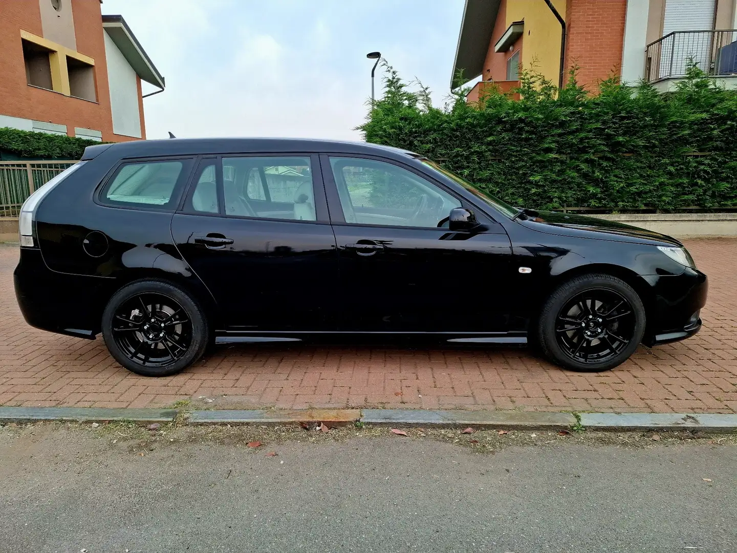 Saab 9-3 SportHatch 1.9 tid 16v Vector dpf - 1
