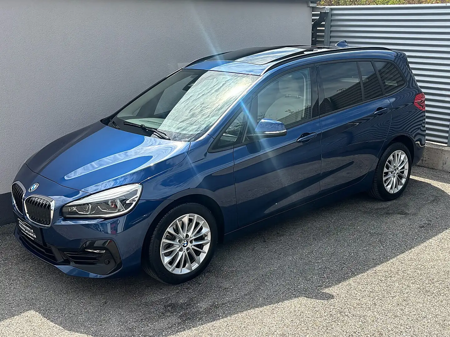 BMW 220 d Gran Tourer Sport Line Aut.AD.LED/LEDER/HEADU... Blau - 2