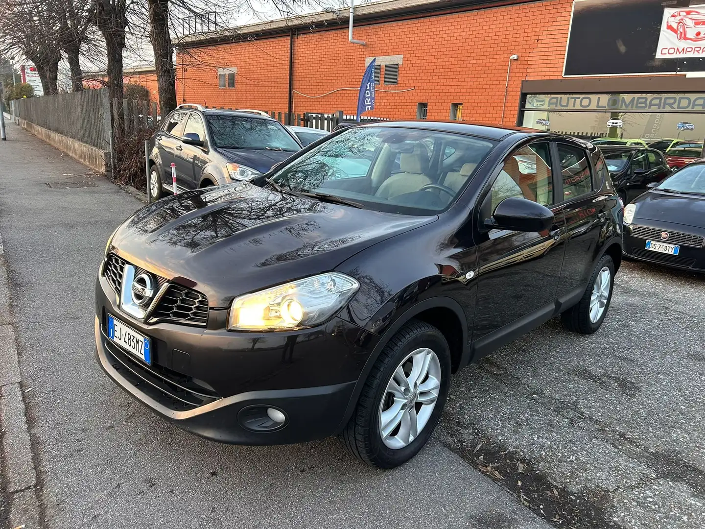 Nissan Qashqai Qashqai I 2011 1.6 16v Visia FL *77.000 KM* Schwarz - 1