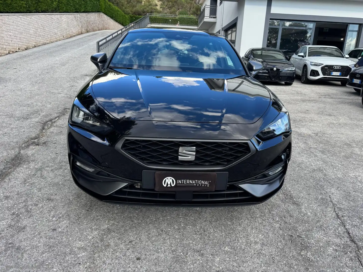 SEAT Leon 1.4 e-HYBRID 204 CV DSG FR Zwart - 2