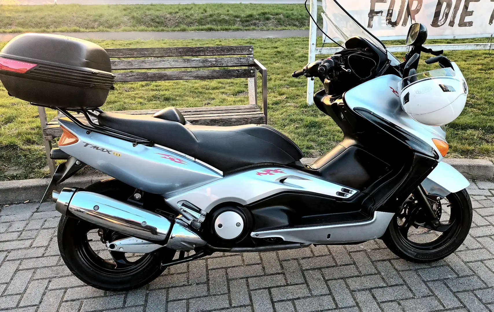 Yamaha TMAX 500 Silber - 1