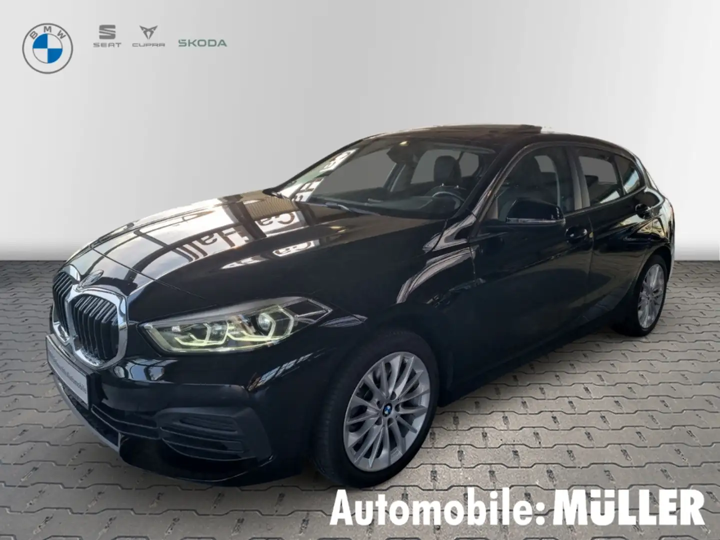 BMW 120 d xDrive El. Panodach Navi Leder HarmanKardon LED Schwarz - 1