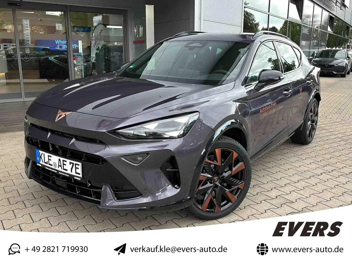 CUPRA Formentor VZ 1.5 e-Hybrid MATRIX AHK 360° GJR Paars - 1