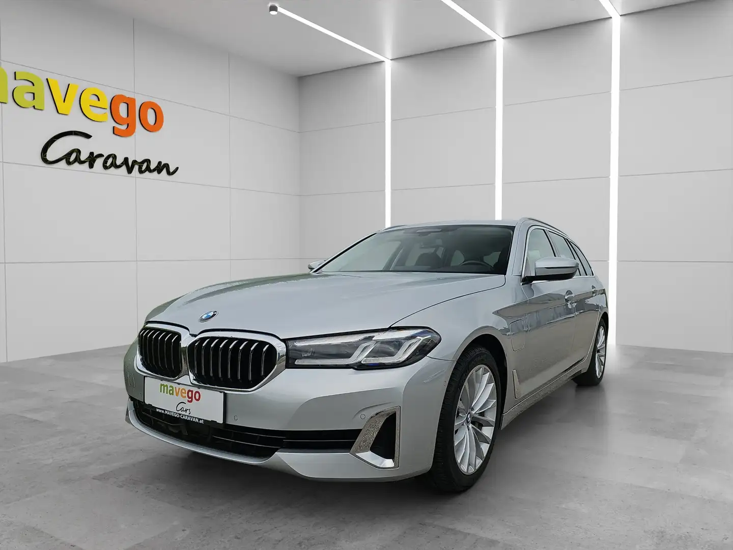 BMW 530 e Touring Luxury Line Aut. **SITZKÜHLUNG*AHK** Zilver - 1
