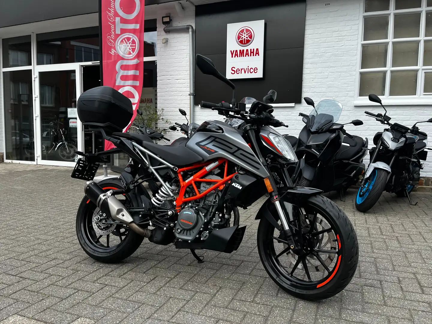 KTM 125 Duke Gris - 1