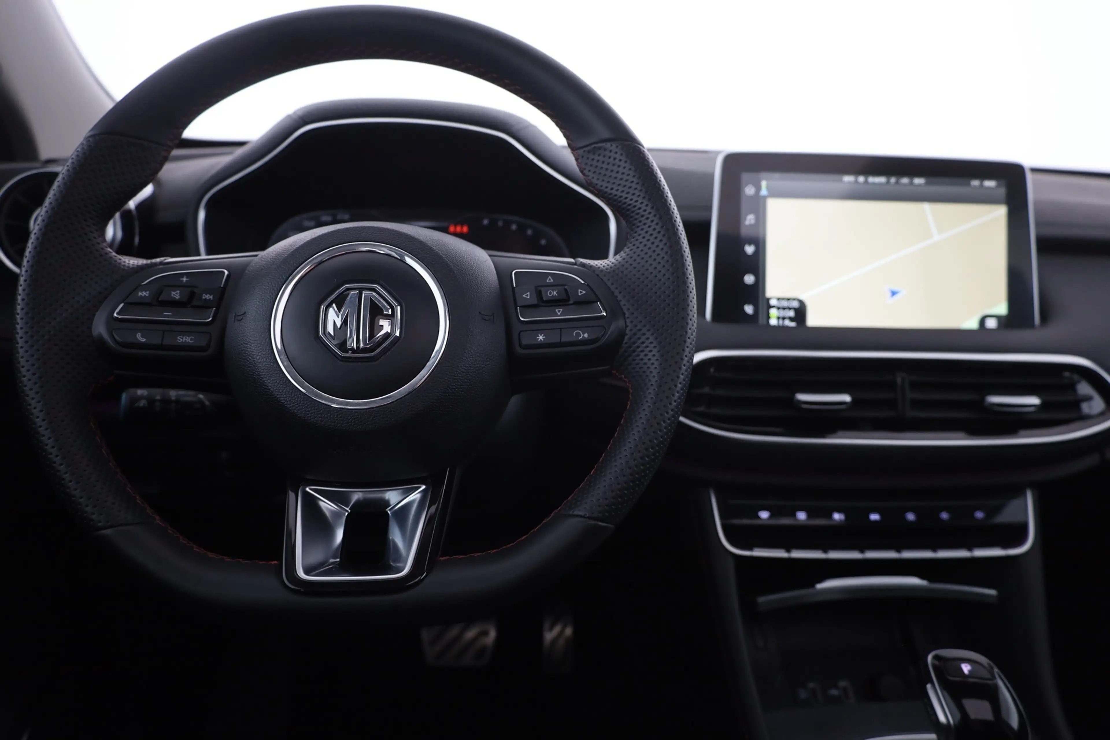 MG HS 1.5 T-GDI Luxury Aut. Navi Panorama Leder ACC — photo 10