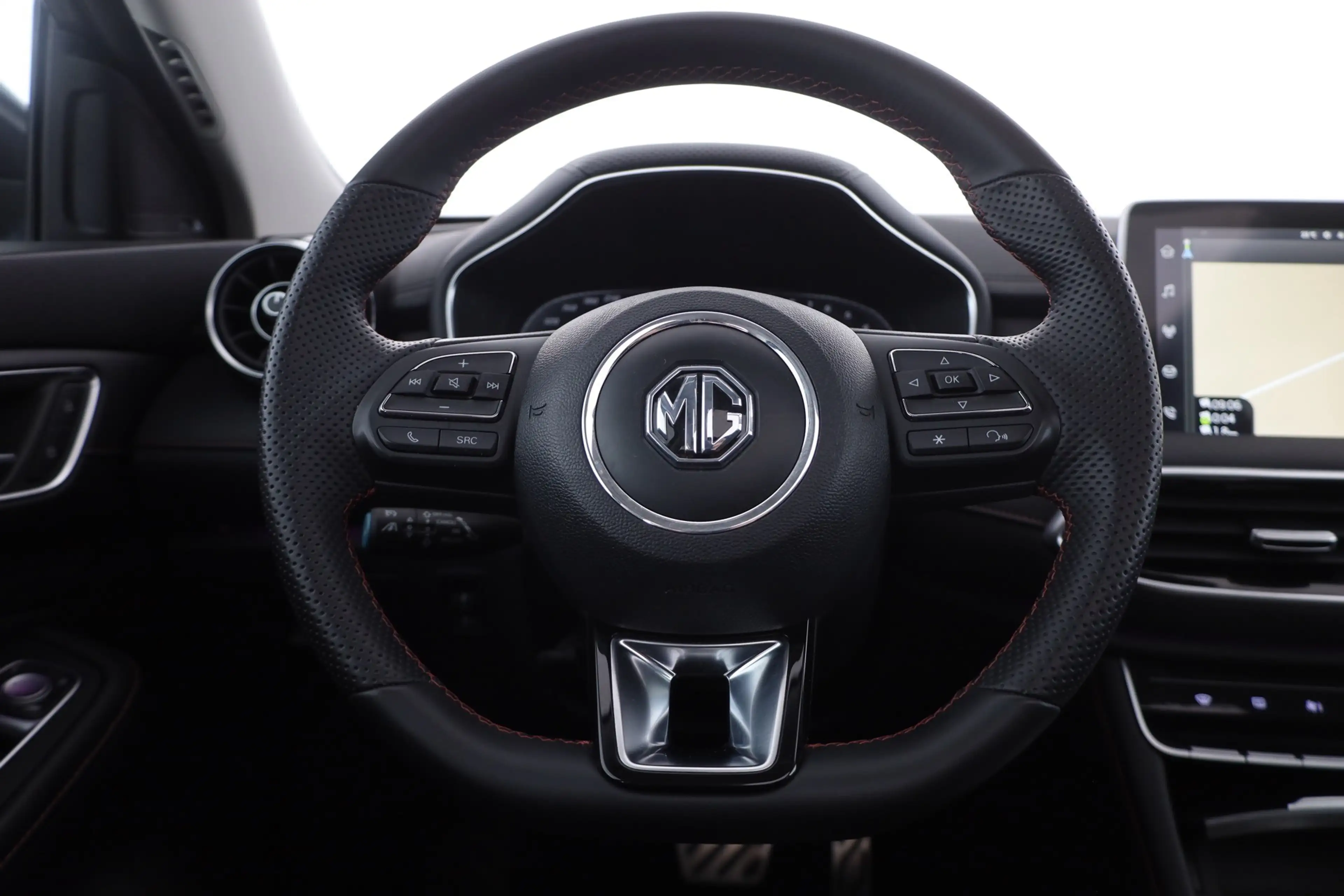 MG HS 1.5 T-GDI Luxury Aut. Navi Panorama Leder ACC — photo 14