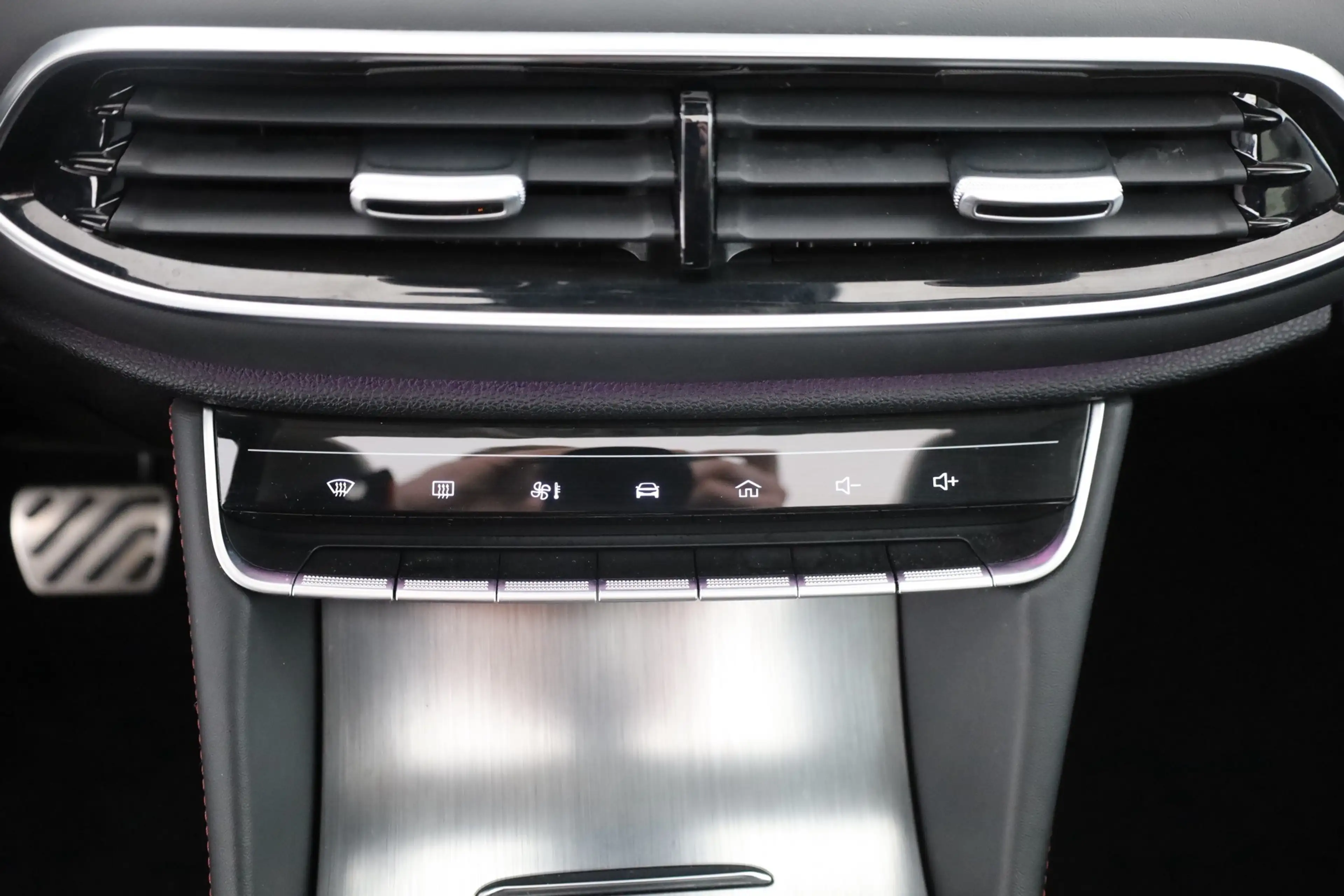 MG HS 1.5 T-GDI Luxury Aut. Navi Panorama Leder ACC — photo 11