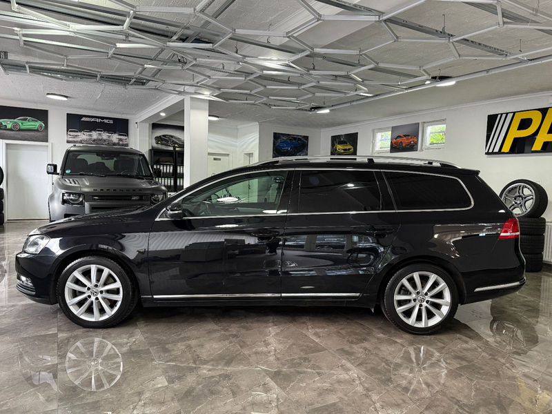 Volkswagen Passat Variant Passat 2.0 TDI Variant Highline DSG STHZ Kamera — photo 2