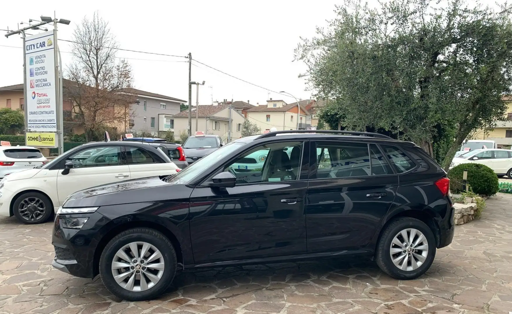 Skoda Kamiq Kamiq 1.0 tsi Ambition 110cv Negro - 2