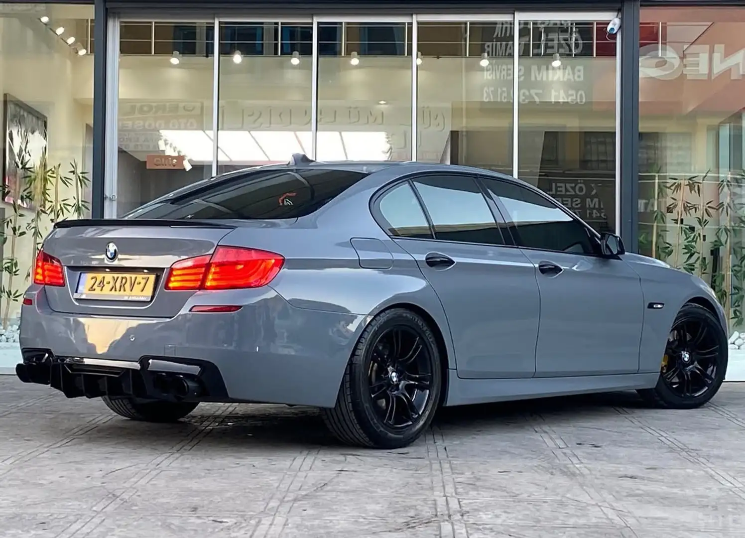 BMW 520 520d High Executive Grijs - 2