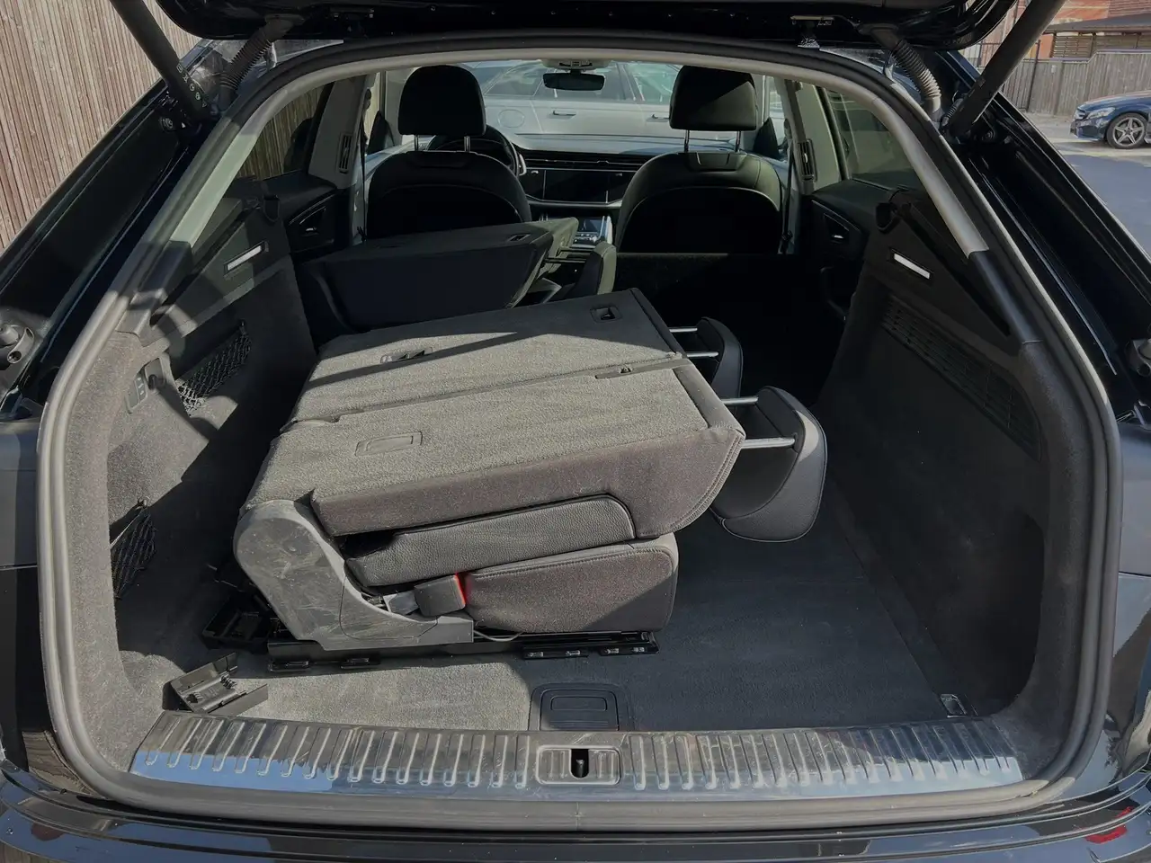 Audi Q8 55 TFSI quattro tiptronic LICHTE VRACHT/UTILITAIRE — foto 7