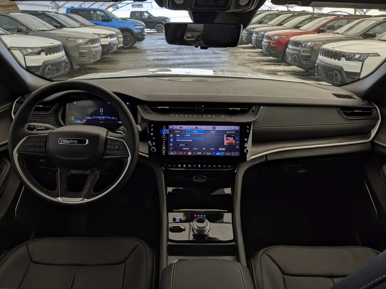 Jeep Grand Cherokee снимка Jeep Grand Cherokee