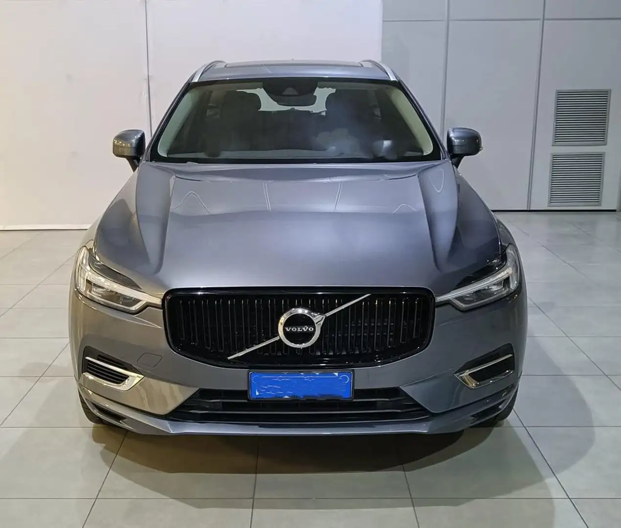 Volvo XC60 T6 Recharge Plug-in Hybrid AWD Inscription Gris - 1