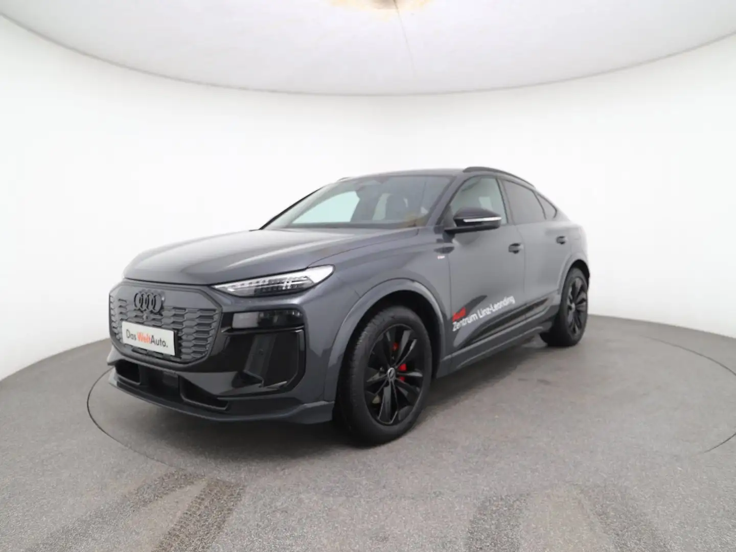 Audi Q6 e-tron e-tron performance Grau - 1
