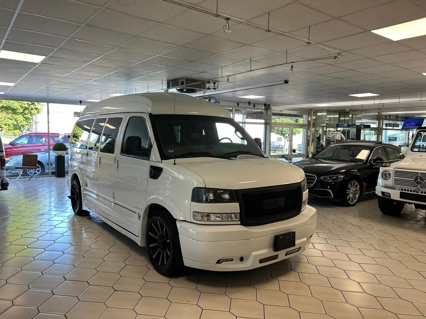 Chevrolet Express 2500- 6.0 V8 Explorer Limited SE LPG Fekete - 1