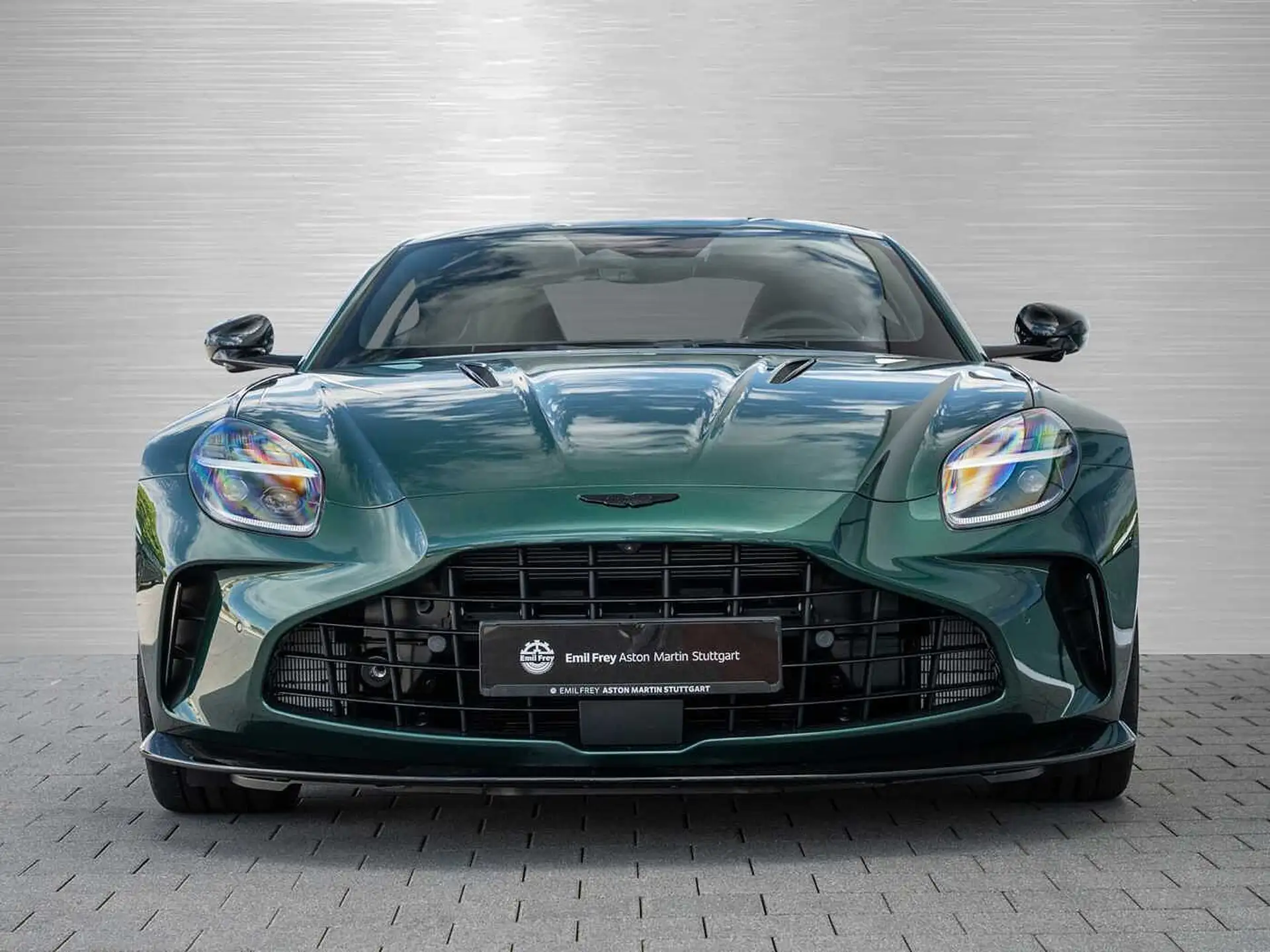 애스턴마틴 밴티지 V8 Coupe 2026 청록 사진 4