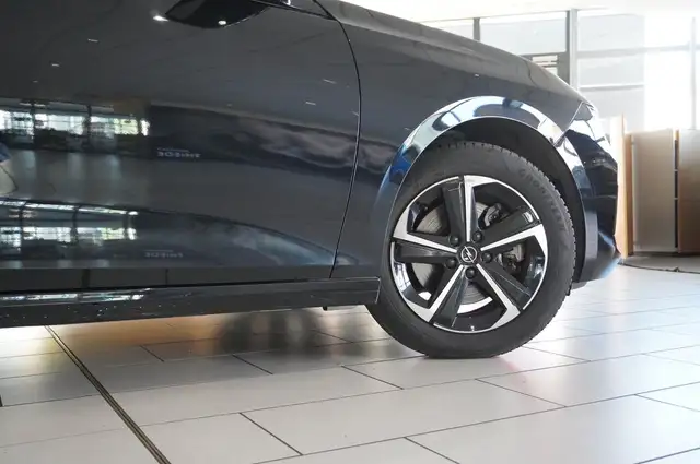 Opel Astra view 9