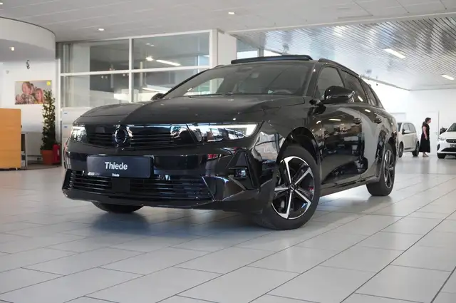 Opel Astra view 5