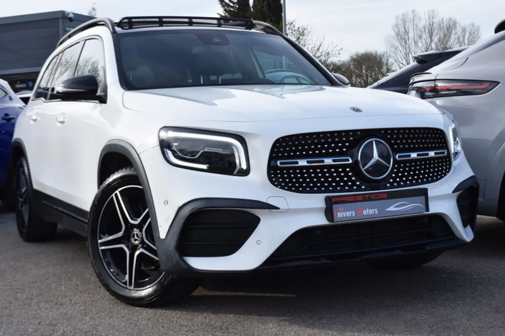 Mercedes-Benz GLB 180 180 D 116CH AMG LINE 8G DCT Alb - 1