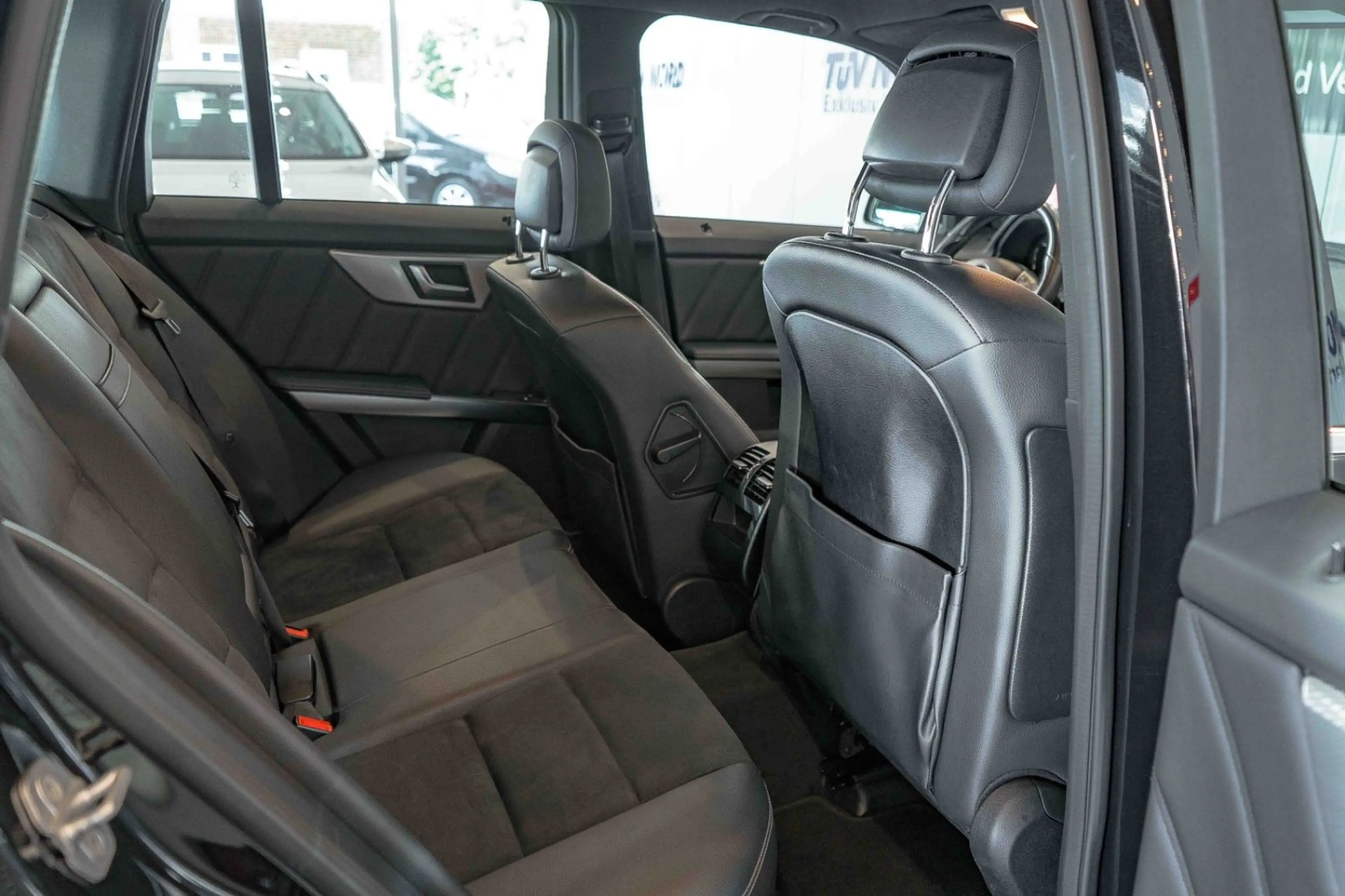 Mercedes-Benz GLK 220 CDI BlueEfficiency Automatik Navi Sitzhz — photo 15