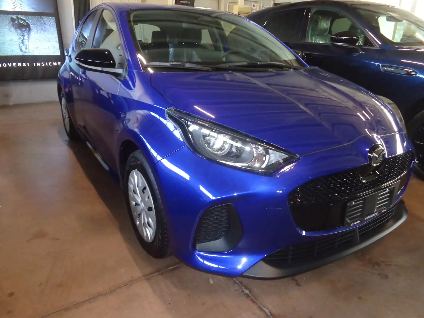 Mazda 2 2 IV 2024 1.5 vvt full hybrid Prime Line e-cvt Blu/Azzurro - 2