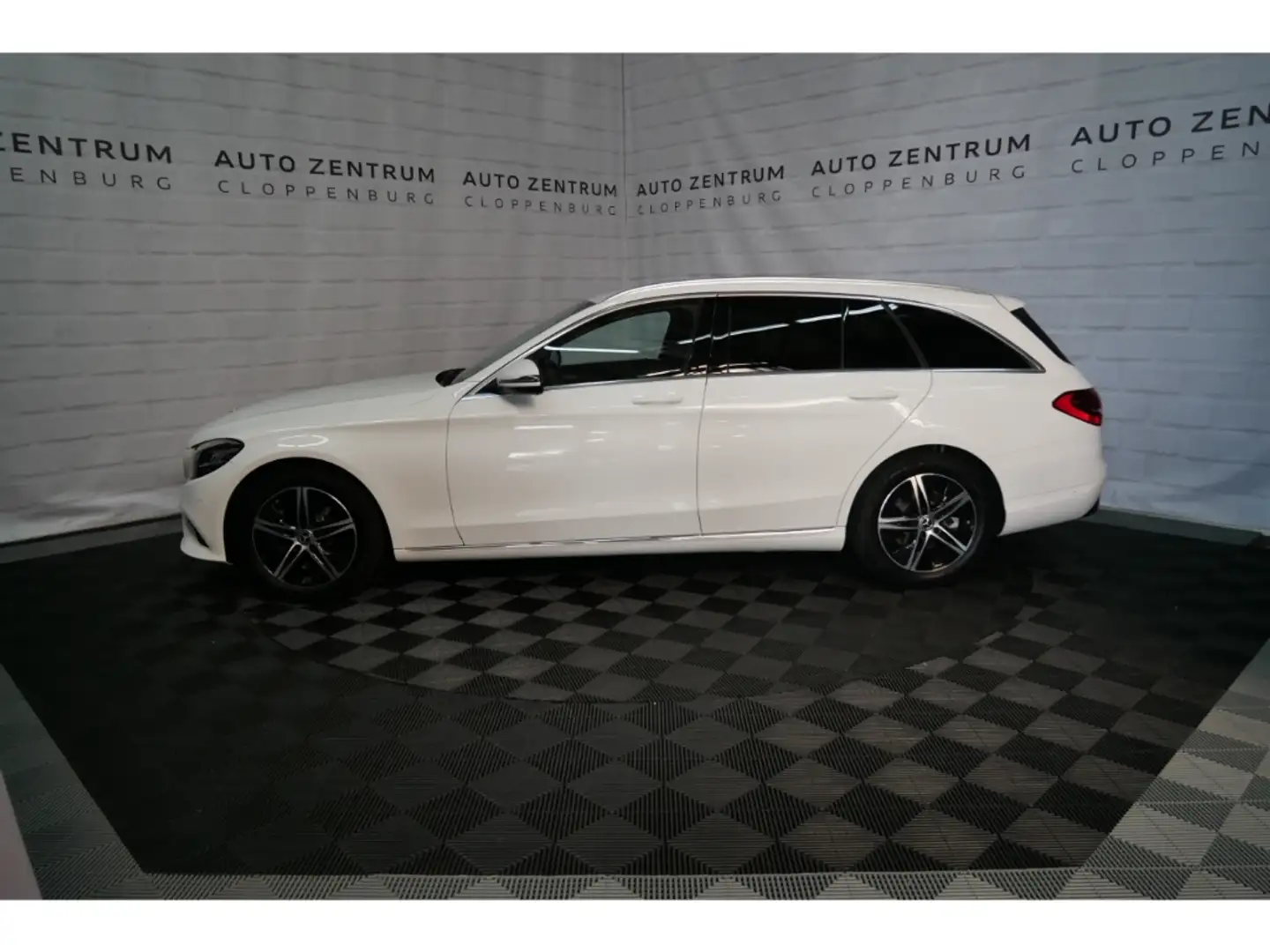 Mercedes-Benz C 220 d T Modell  Avantgarde+LED+Navi+PDC+17'' Weiß - 2