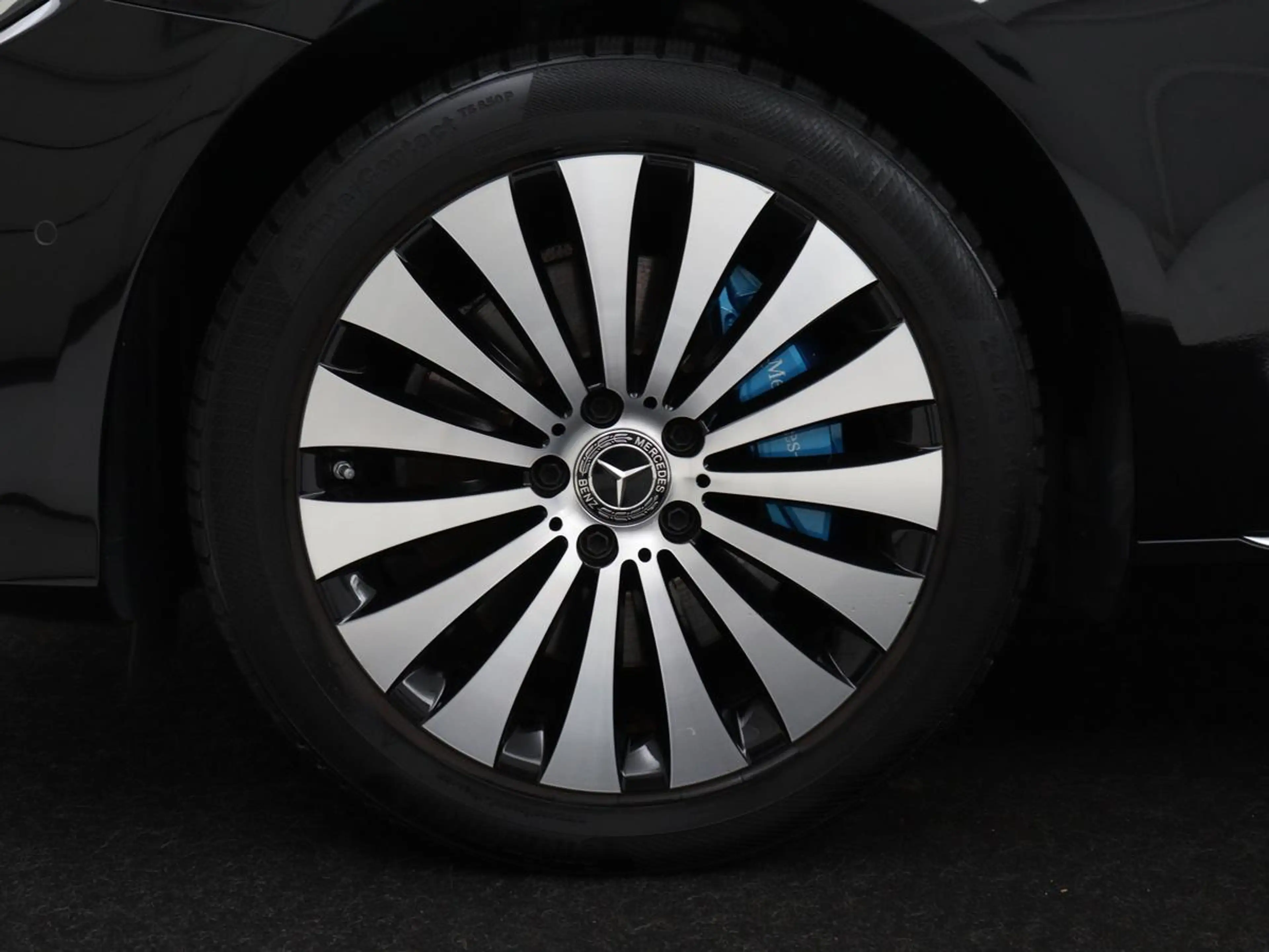 Mercedes-Benz E 350 e Premium | Half leder | Stoel verwarming | Cruise — photo 30