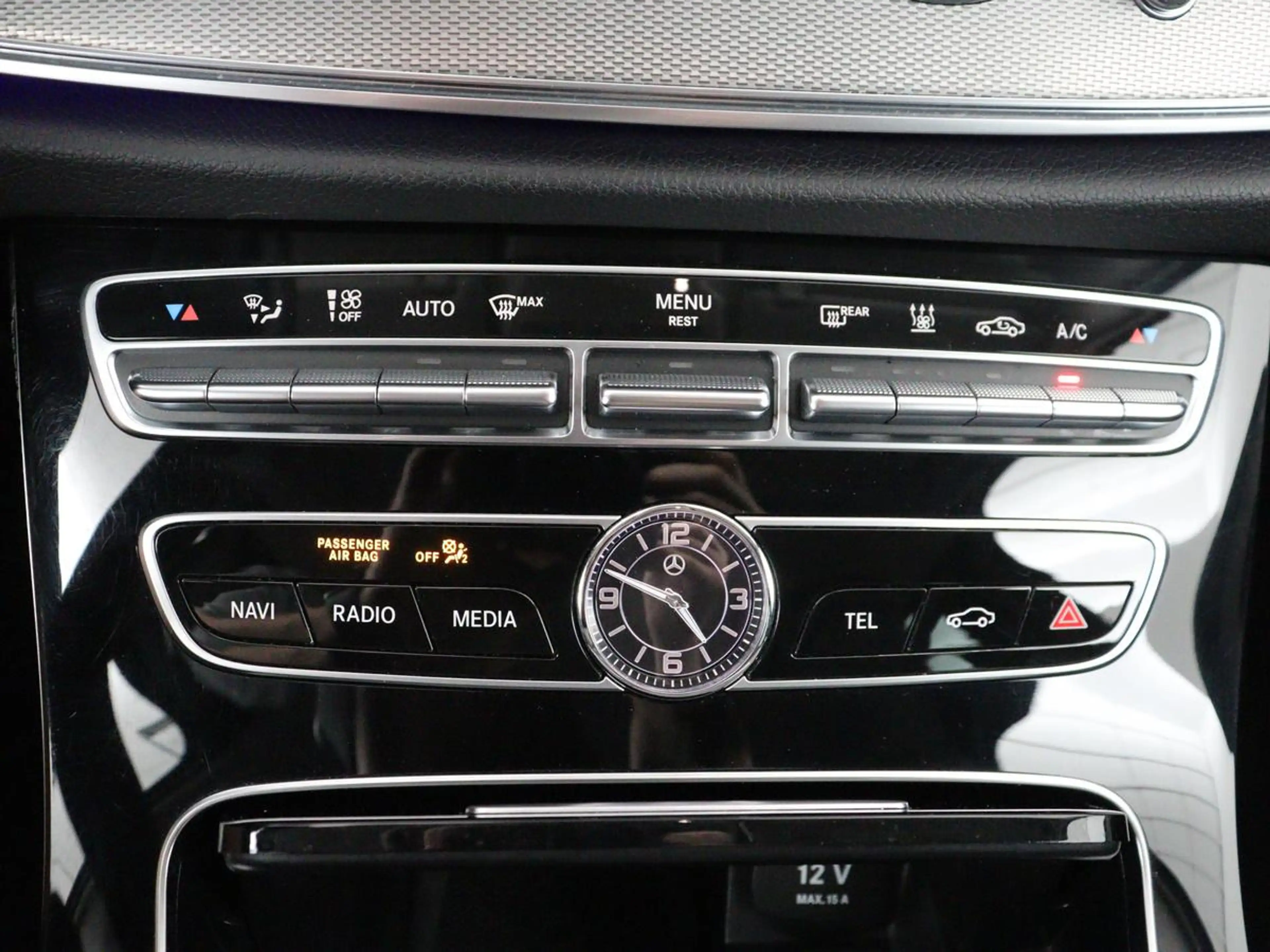 Mercedes-Benz E 350 e Premium | Half leder | Stoel verwarming | Cruise — photo 21