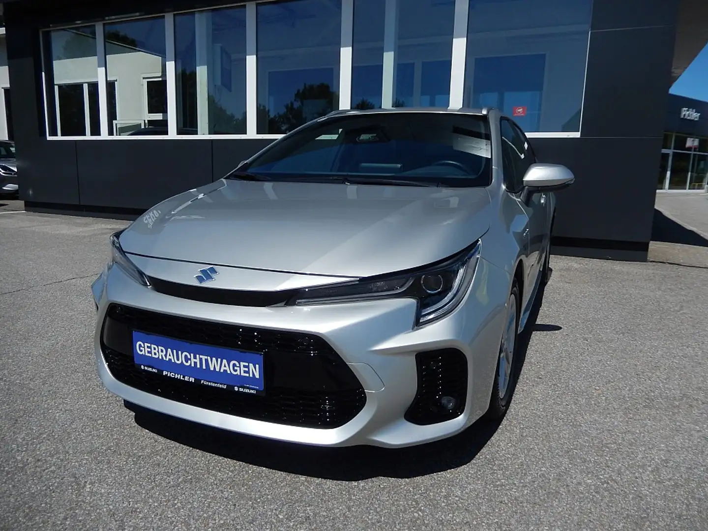 Suzuki Swace 1,8 HEV E-CVT Flash Plateado - 1