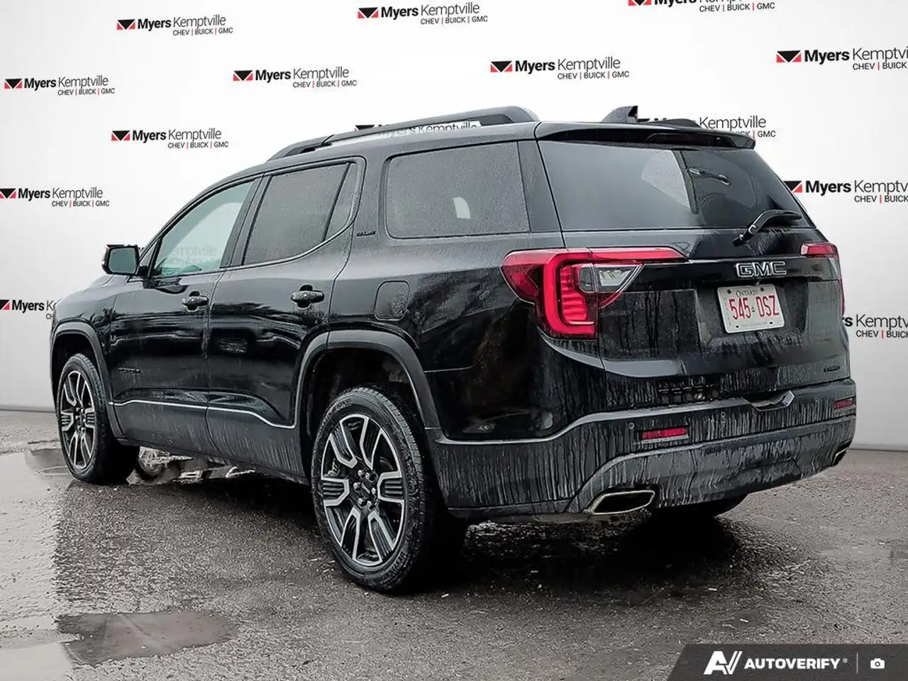 GMC Acadia снимка GMC Acadia