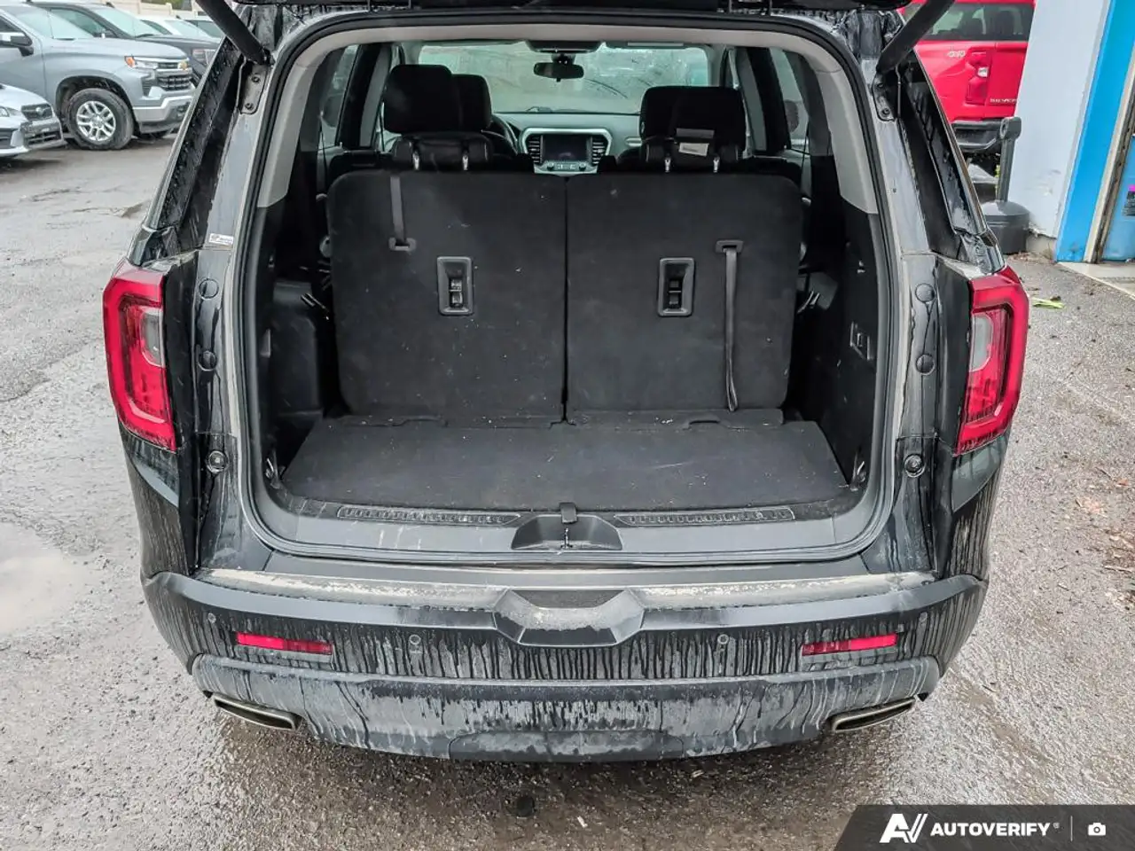 GMC Acadia снимка GMC Acadia