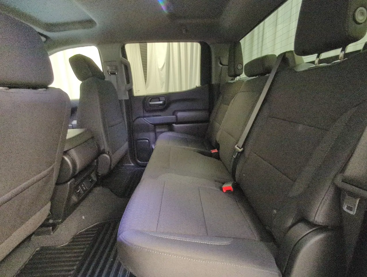 Chevrolet Silverado 1500 снимка Chevrolet Silverado 1500