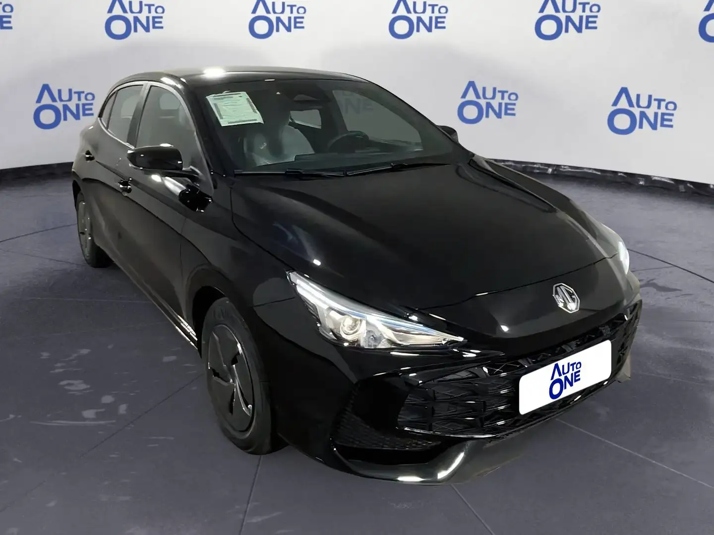 MG MG3 1.5 115CV STANDARD - * Schwarz - 1