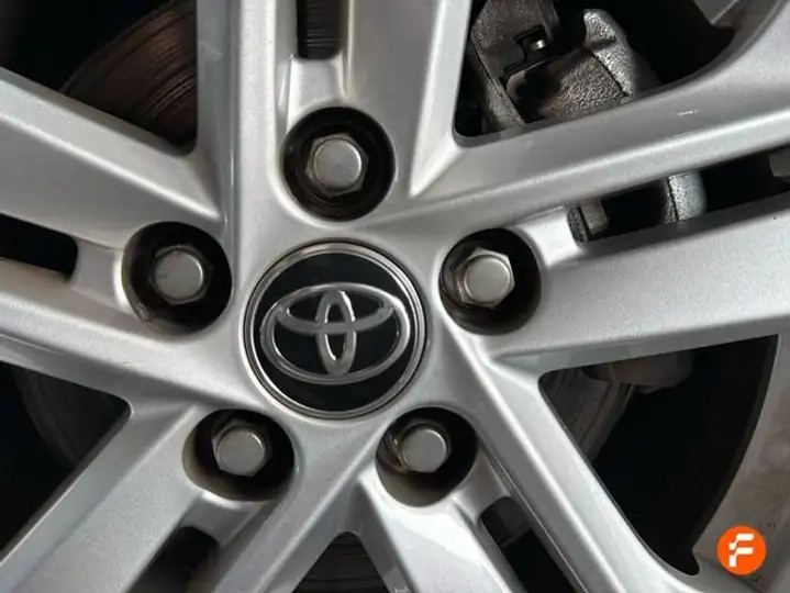 Toyota Auris 2020, foto 18