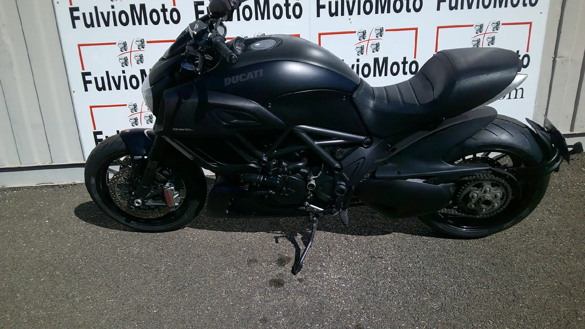 Ducati Diavel Black - 1