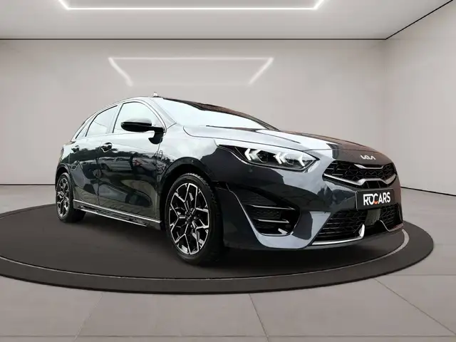Kia Ceed view 4