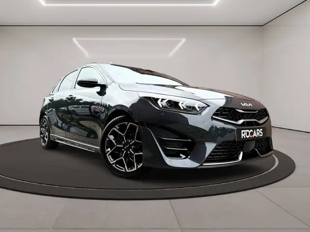 Kia Ceed view 3
