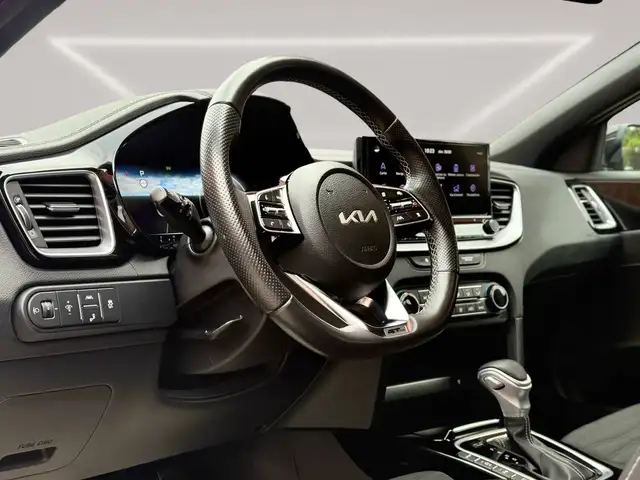 Kia Ceed view 13