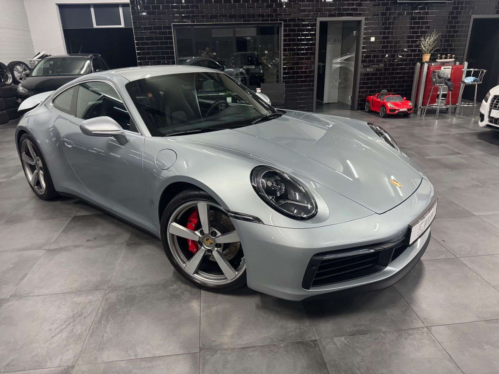 Porsche 992