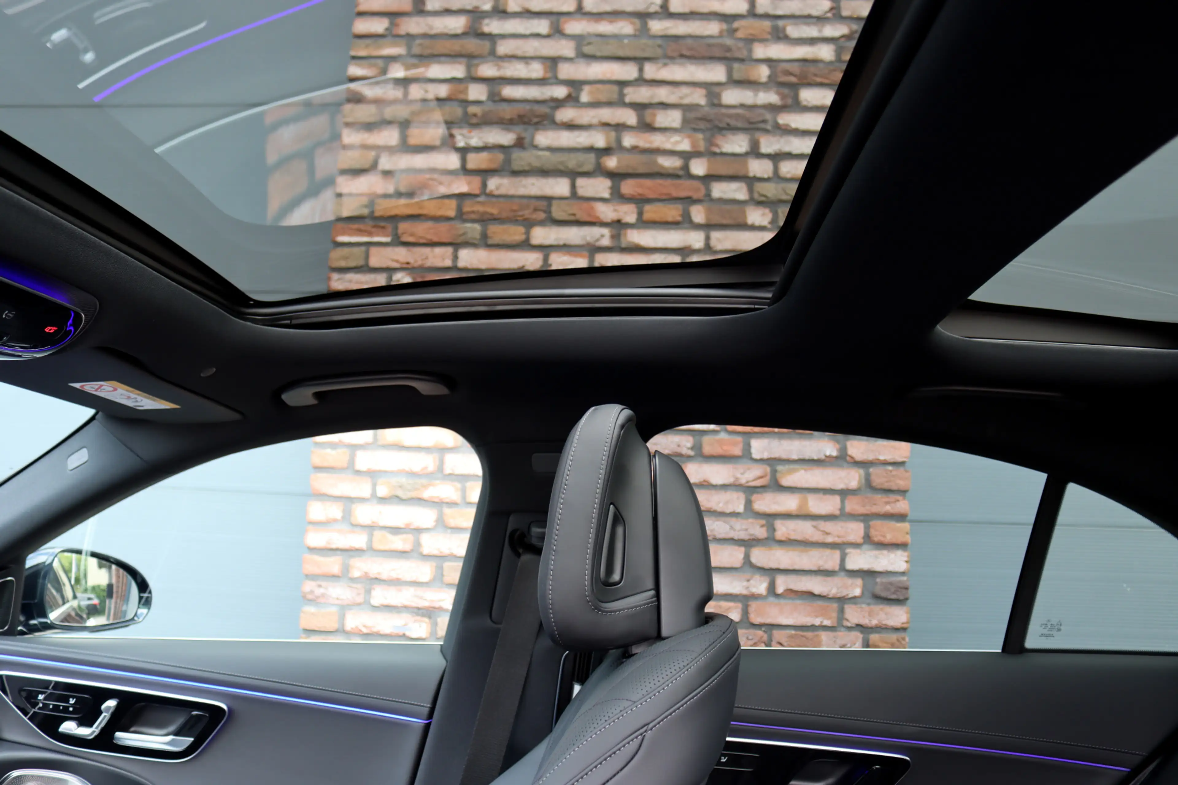 Mercedes-Benz E 450 d 4MATIC AMG Line | Hyperscreen | Luchtvering | Ac — photo 4