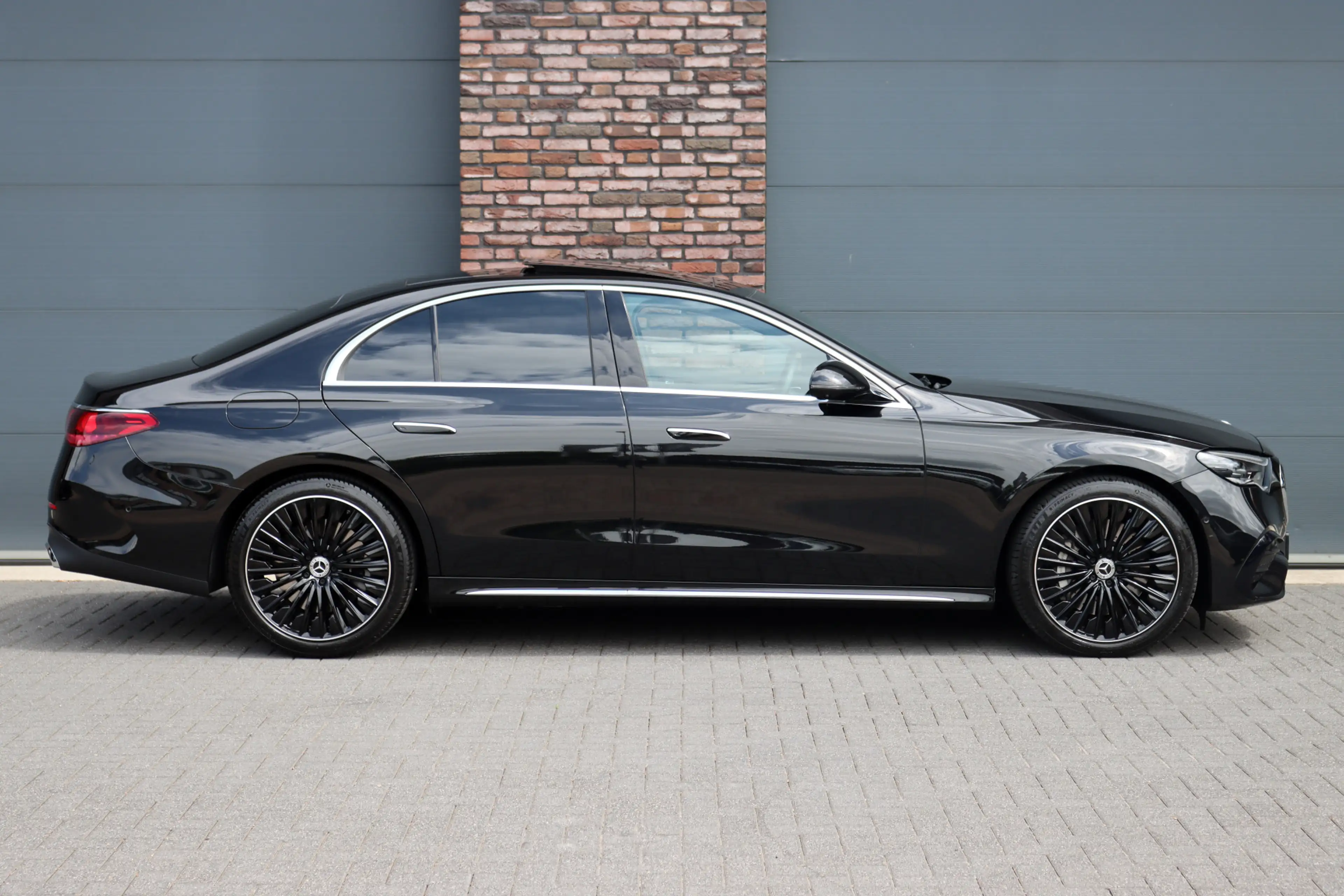 Mercedes-Benz E 450 d 4MATIC AMG Line | Hyperscreen | Luchtvering | Ac — photo 11