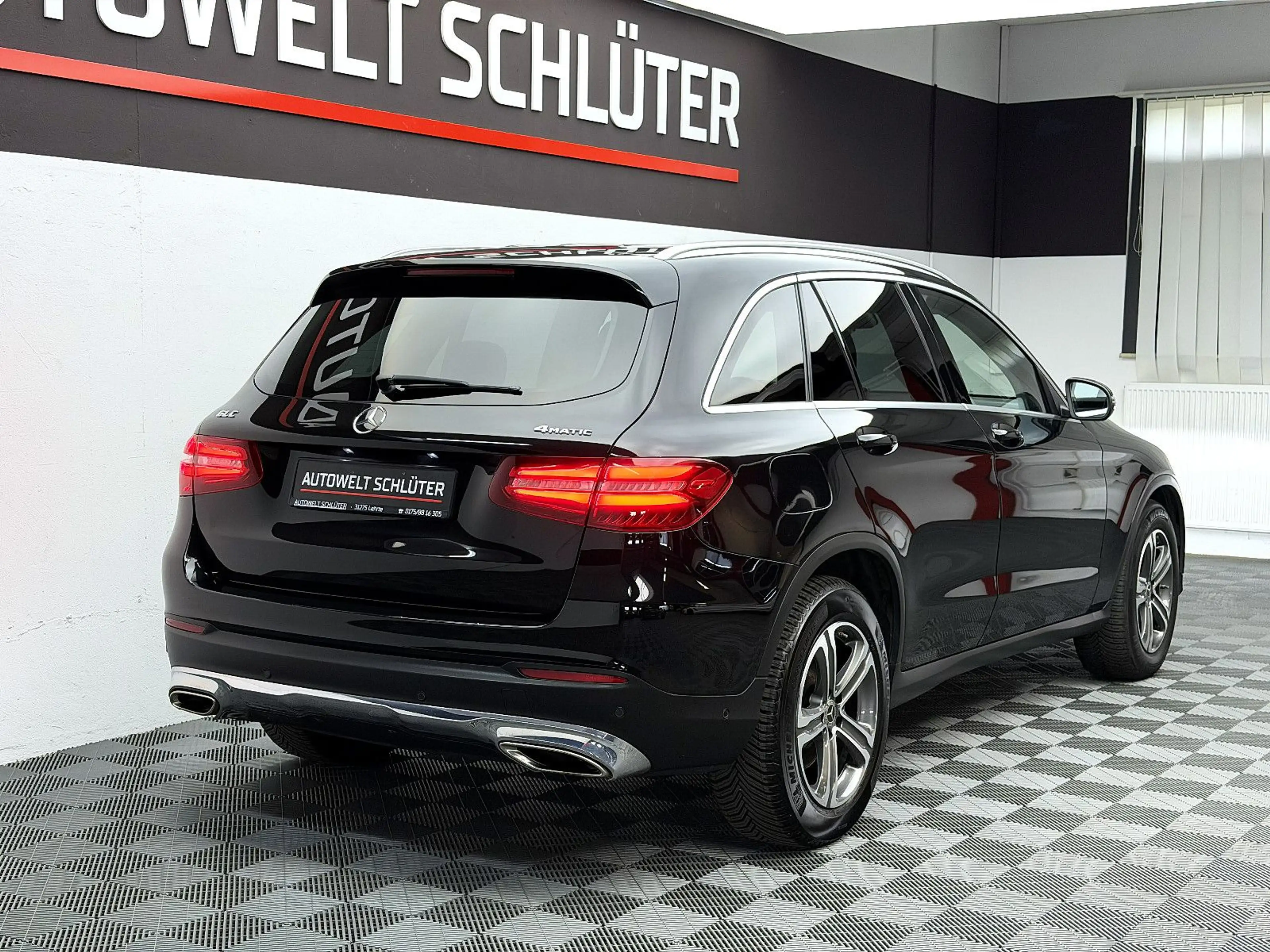 Mercedes-Benz GLC 250 *4Matic*PanoramaTotwinkel*Navi* — photo 7